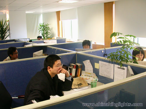 China Highlights Working Staff